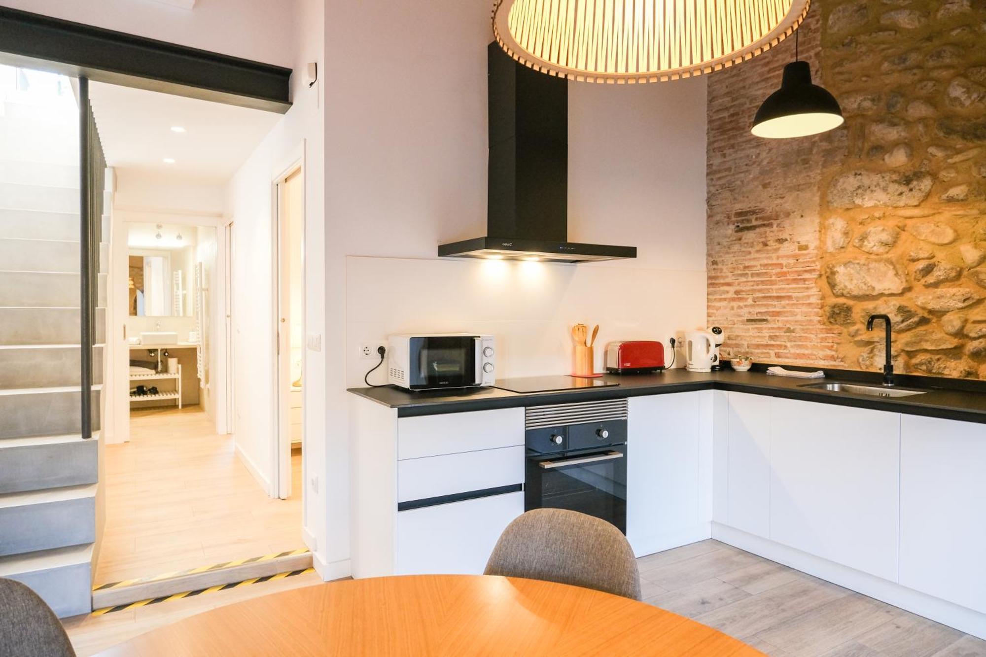Ganganell Atic Apartamento Con Terraza En เบซาลู ภายนอก รูปภาพ